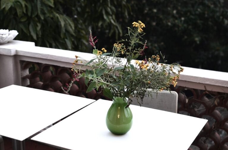 Is Balcony Cut Flower Growing Worth the Space?